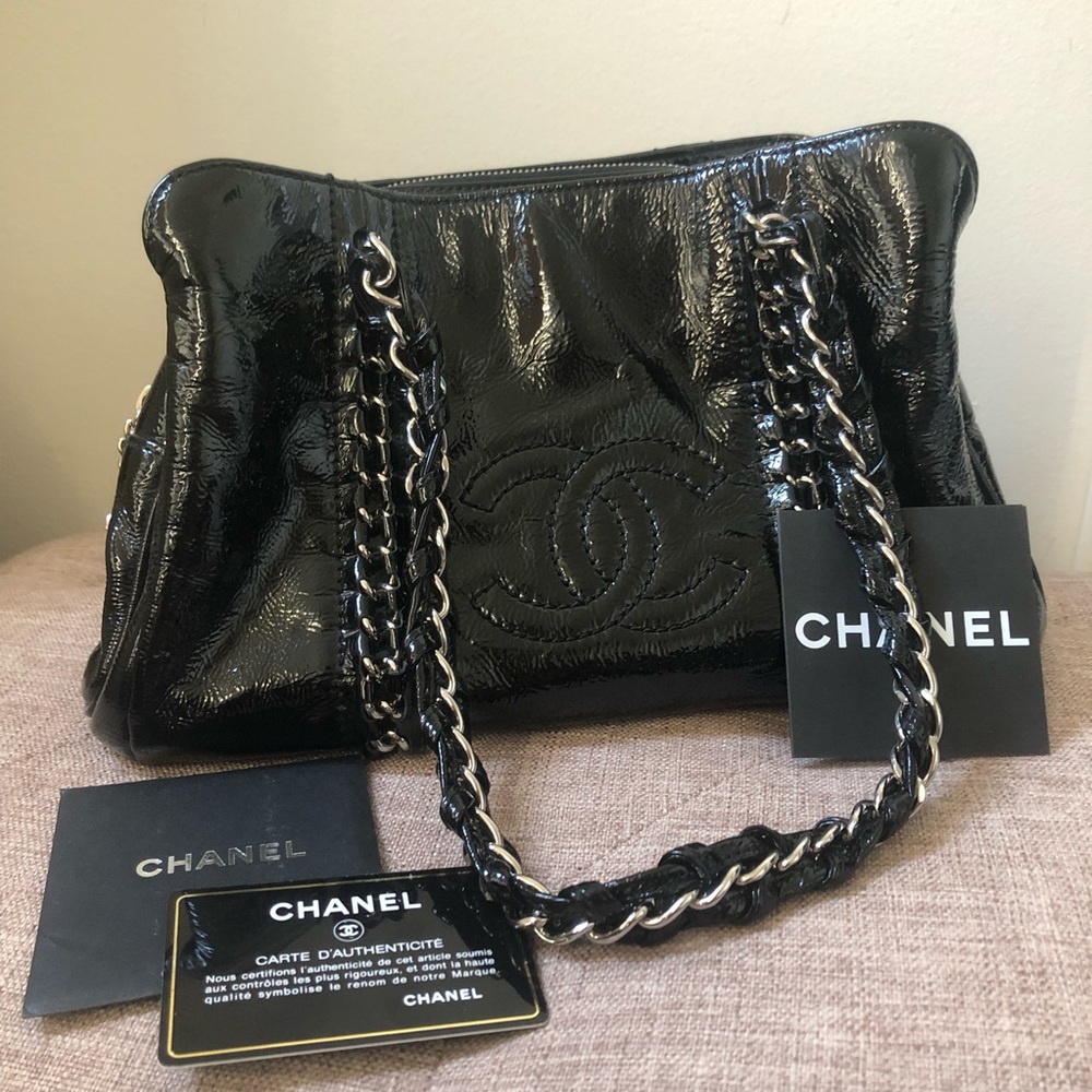 Authentic CHANEL Luxe Ligme Tote